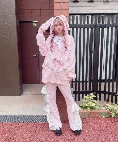 Ank Rouge on X: 