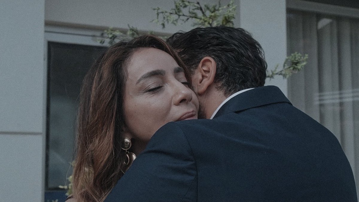 emnazphoto's tweet photo. When a man truly loves a woman, you can see it in the way he treats her🥀🩶
#fahram https://t.co/20ajec5XQ0
