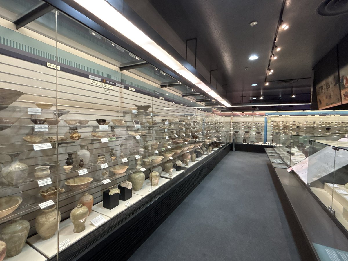huryuan_ZZ's tweet photo. 博物館や資料館は、展示してある土器が多ければ多いほど私はテンションが上がります
そういうもんです。 https://t.co/Ou5E7wmNCO