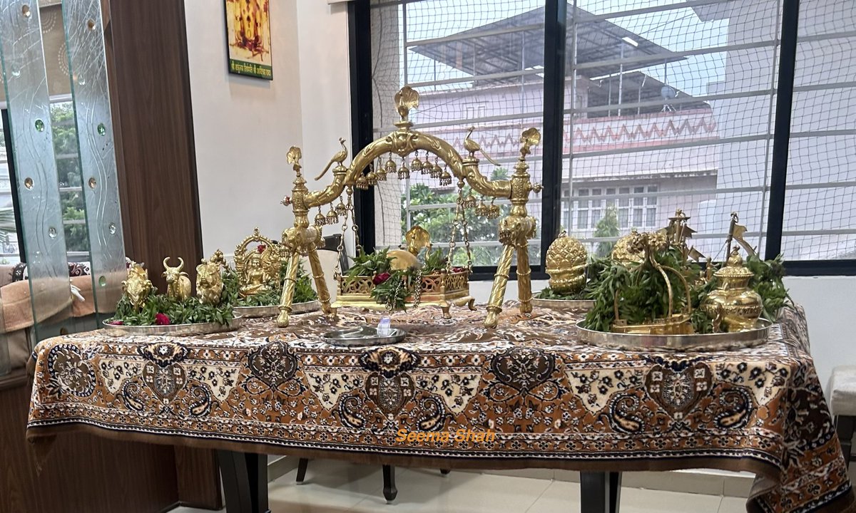 SeemaSh46712468's tweet photo. भगवान महावीर स्वामी जन्म वाचन दिन पर सबको शुभेच्छा🙏
त्रिशला नंदन वीर की जय बोलो महावीर की..!
यहाँ प्रभु का पारणा और १४ सुपन का पावन दर्शन का लाभ प्राप्त हुआ!
जयजीनेन्द्र🙌🏻🙏
#Jainism #ParyushanParv #theme_pic_India_utsav #Sclick
#Sऊवाच😍 #Jain #Kalpsutra https://t.co/l8wrInsG1P