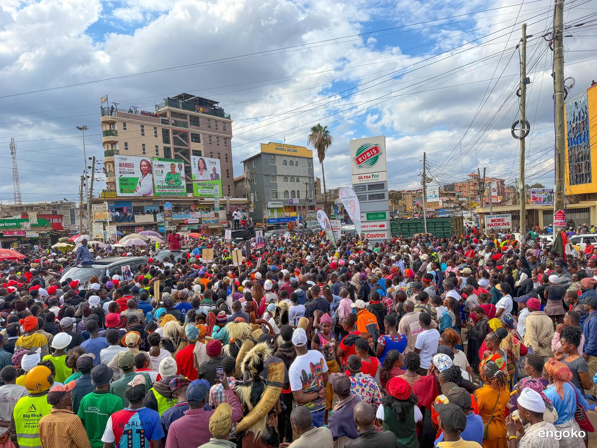 RealMatiangi's tweet photo. Engagement with wananchi in Kenol Town, Murang’a County.
We are Kenyan. Kenya is our home. Kenya is our business. And together, we will fix it.
#WantamPlusPositiveChange https://t.co/tBUUjR0yMZ