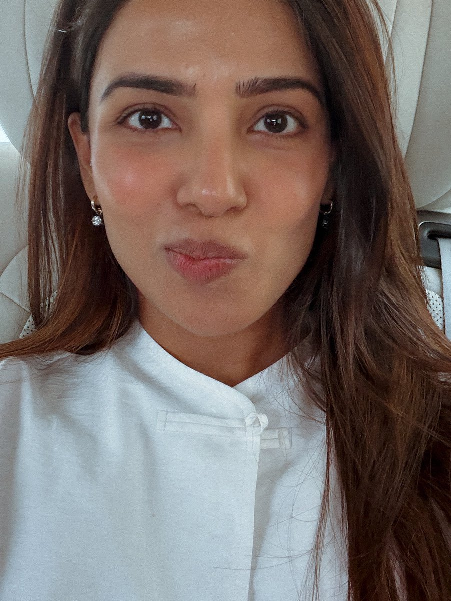 glamgalleryx's tweet photo. #SamanthaRuthPrabhu https://t.co/yfhYXBZsp9