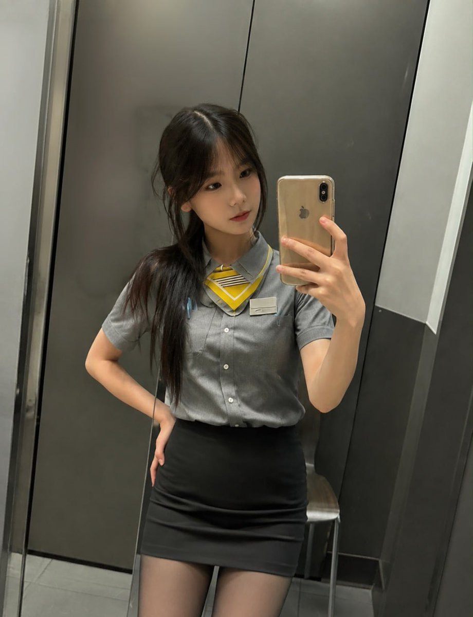 Vesnu4's tweet photo. hii 有人吗 认识一下～🇲🇾 https://t.co/pmLLbN3boJ