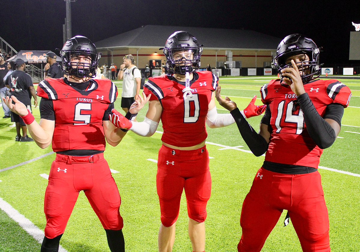 GCMSportsAL's tweet photo. Some of the scenes from @SFortTorosMedia vs. @BaldwinCountyFB on Friday night:

(Pt. 1) https://t.co/ryVWPWJyPR