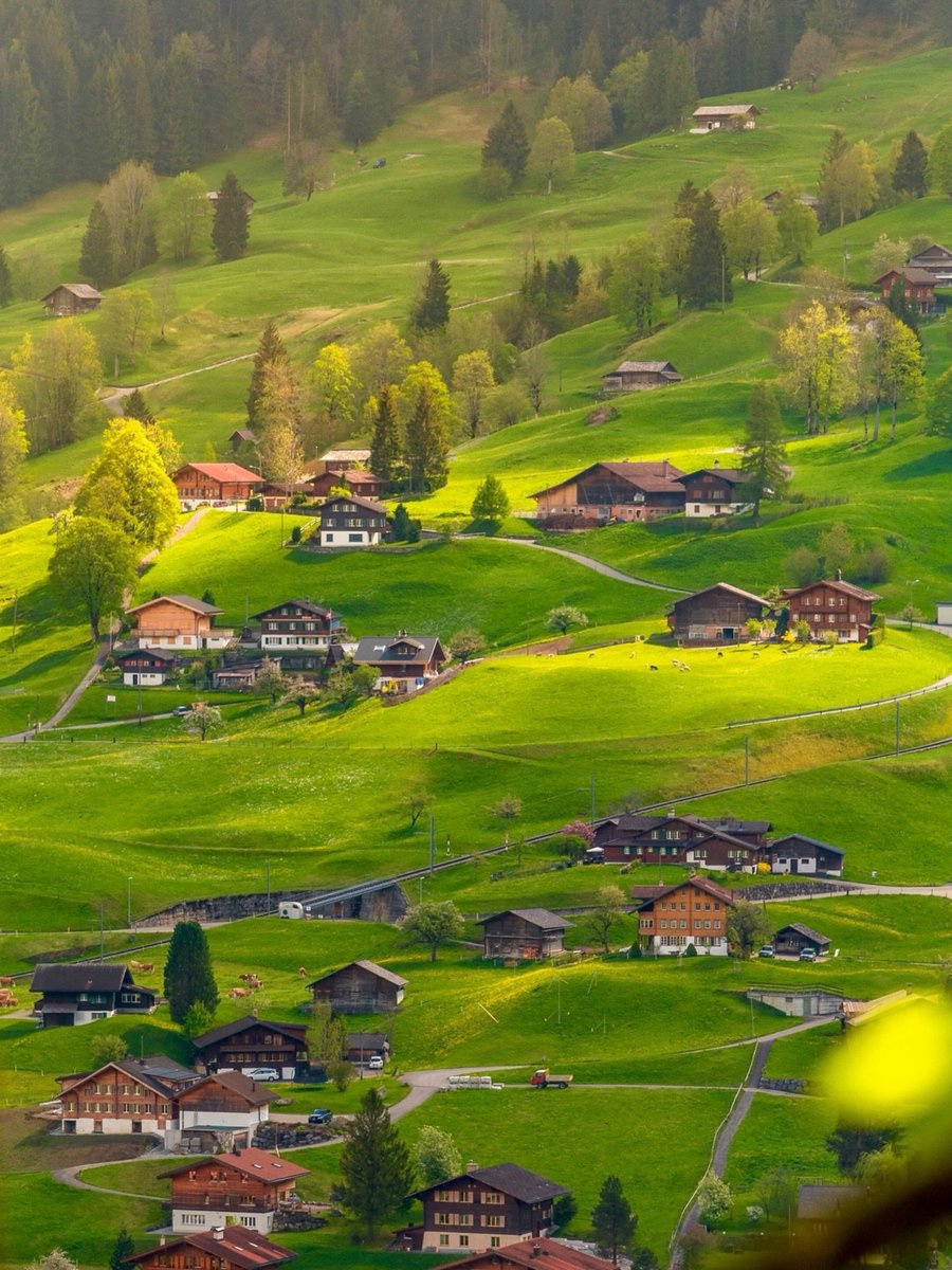PrettyCitiesX's tweet photo. Switzerland 🇨🇭 https://t.co/L5ZzOuBama