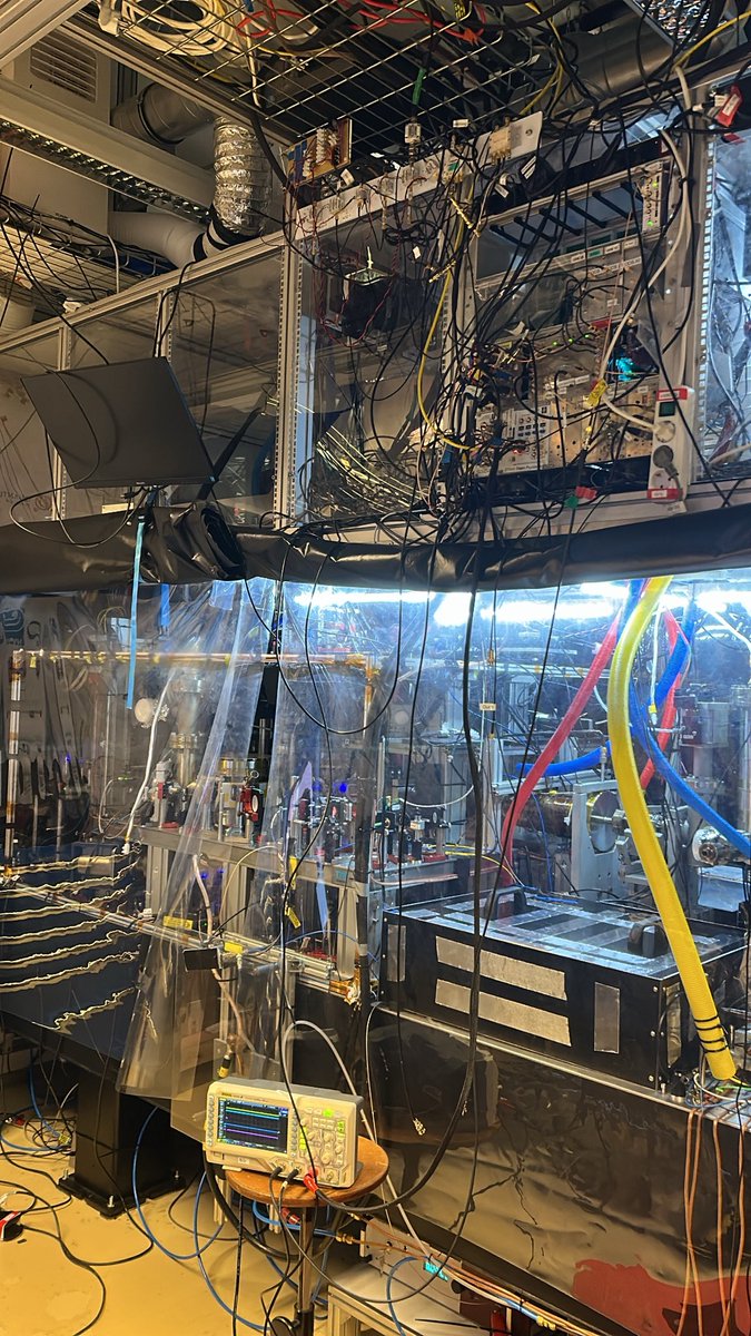 JonathanFeasby's tweet photo. Another (slightly larger) neutral atom computer this time from a lab in the Netherlands https://t.co/fOojmTKlVD