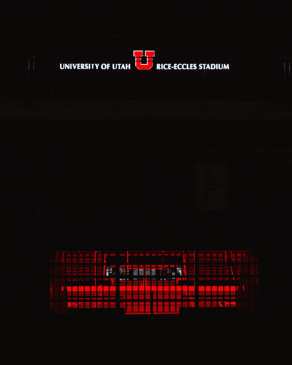 Ficklin4Heisman's tweet photo. Here, piggy piggy piggy. @Utah_Football https://t.co/RNdW3L6mzu