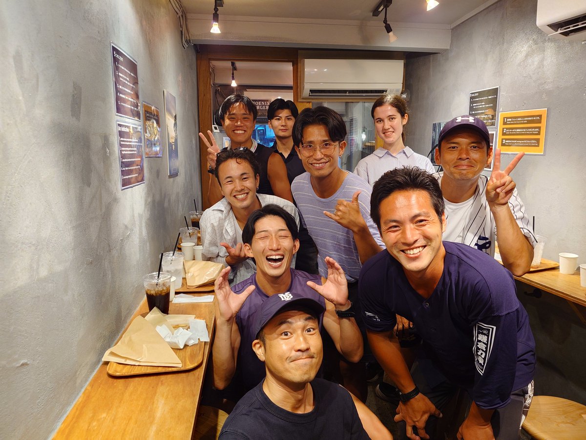 29Yoshihito's tweet photo. 鎌倉の人力車「鎌倉力車」の皆様☆☆
ご来店どうもありがとうございます!! https://t.co/Dg2shguFXQ