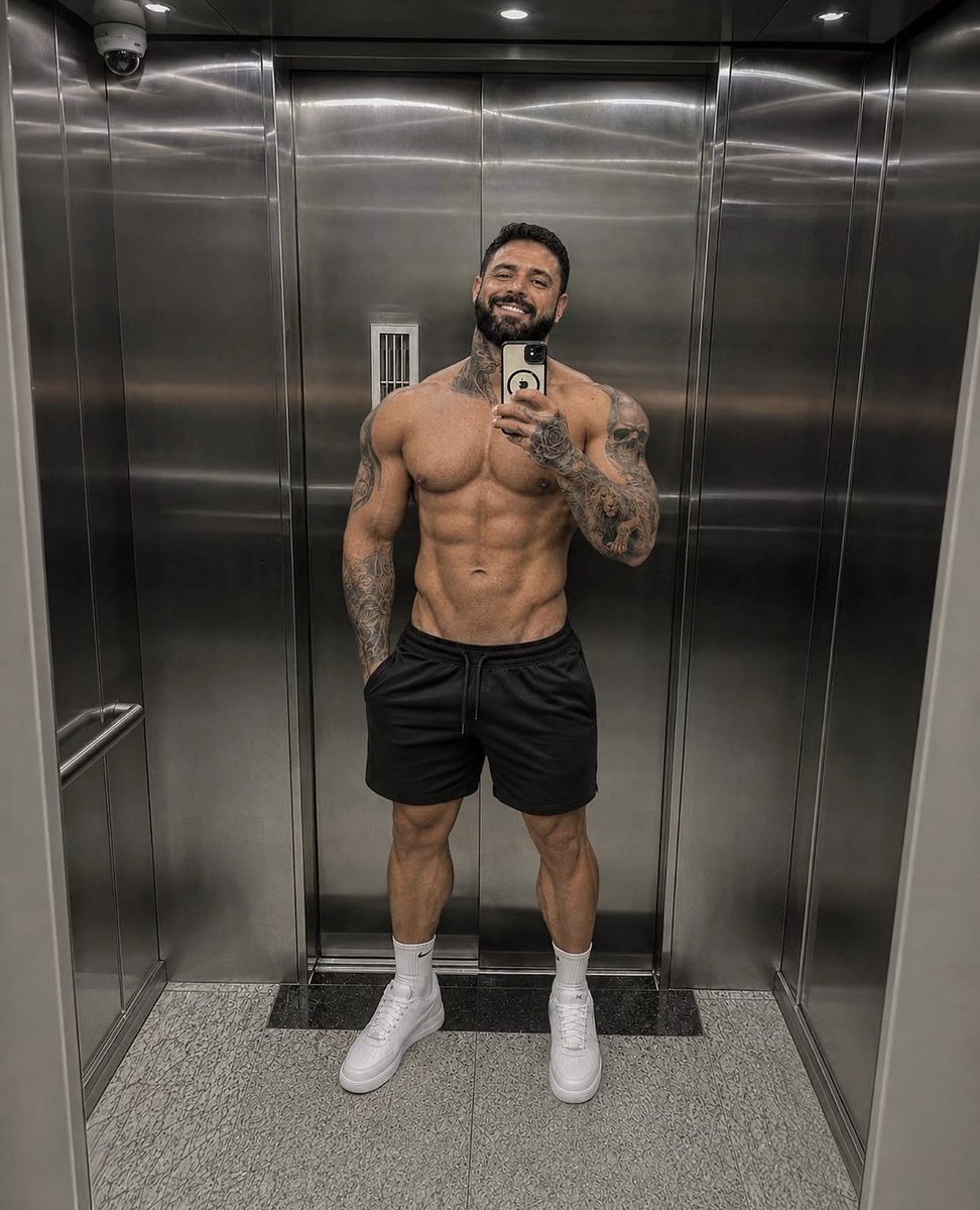 futeboldemacho_'s tweet photo. Vsf, Vasco! Que time pra ter torcedor gostoso, pqp 🥵 https://t.co/s549B2QsMo