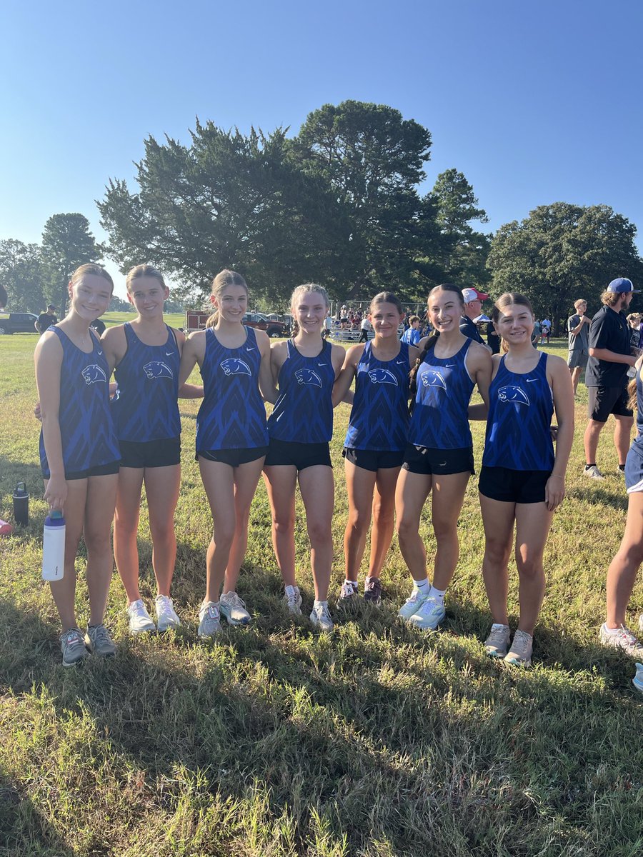 GreenbrierCross's tweet photo. Senior girls competing in the first race of the season at the Pulaski  Academy, invitational at Camp Robinson https://t.co/ZGcNrOte7g