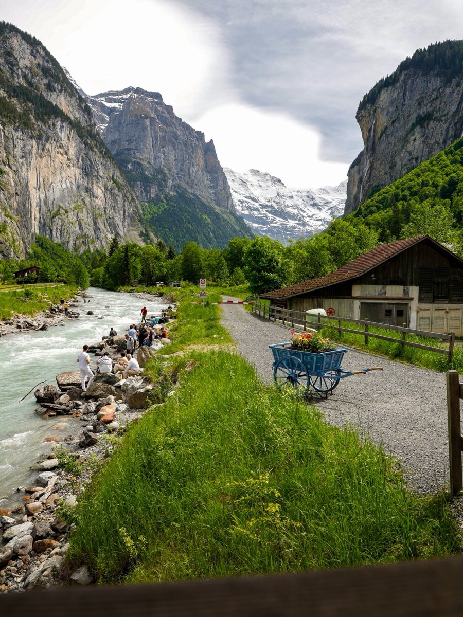 PrettyCitiesX's tweet photo. Switzerland 🇨🇭 https://t.co/L5ZzOuBama