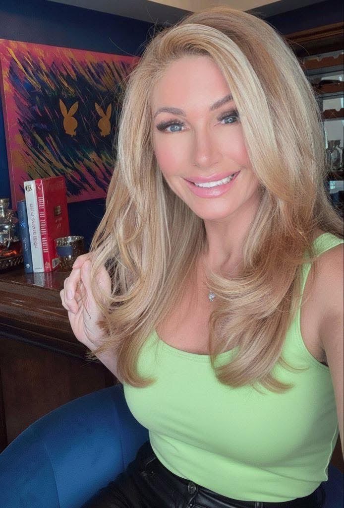 BrandenRoderick's tweet photo. What do you call a farm that makes bad jokes? 🚜🌾 Corny! 🌽😂💥

Happy Saturday! 🍹🌴🏄‍♂️ https://t.co/PB3MzaFrjC