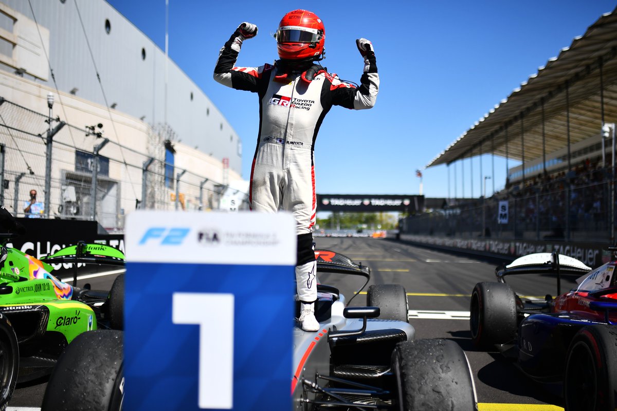Formula2's tweet photo. R1TOMO M1YATA 🏆☝️🇯🇵

#F2 #SpanishGP https://t.co/DBbaXzeOIs