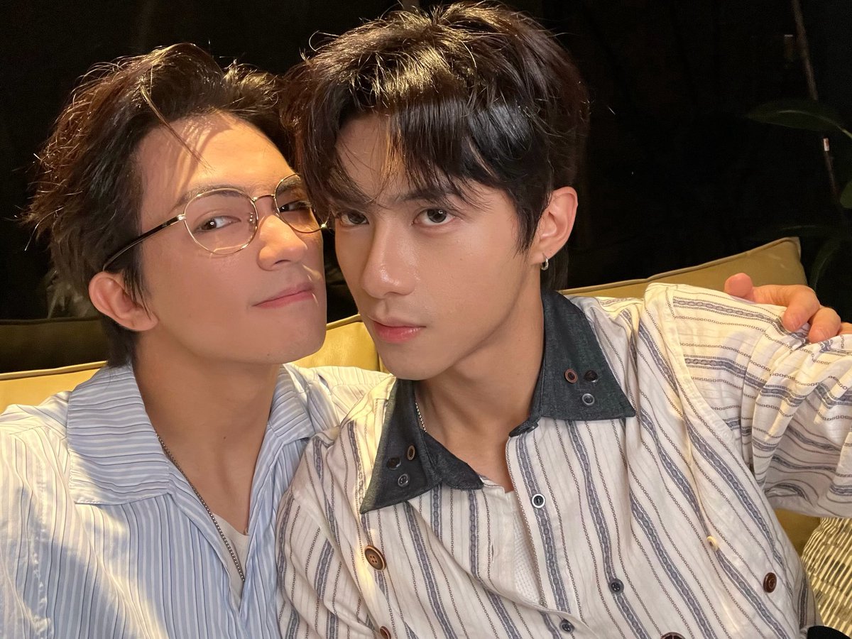 cherryninie's tweet photo. Goodnight lovebirds 💛💛 hope you two get plenty of “rest” tonight 🤭🤭

#彭梓燁Leo #億軒Kingston #LeoKing #ZiXuan https://t.co/pmr38alCg9