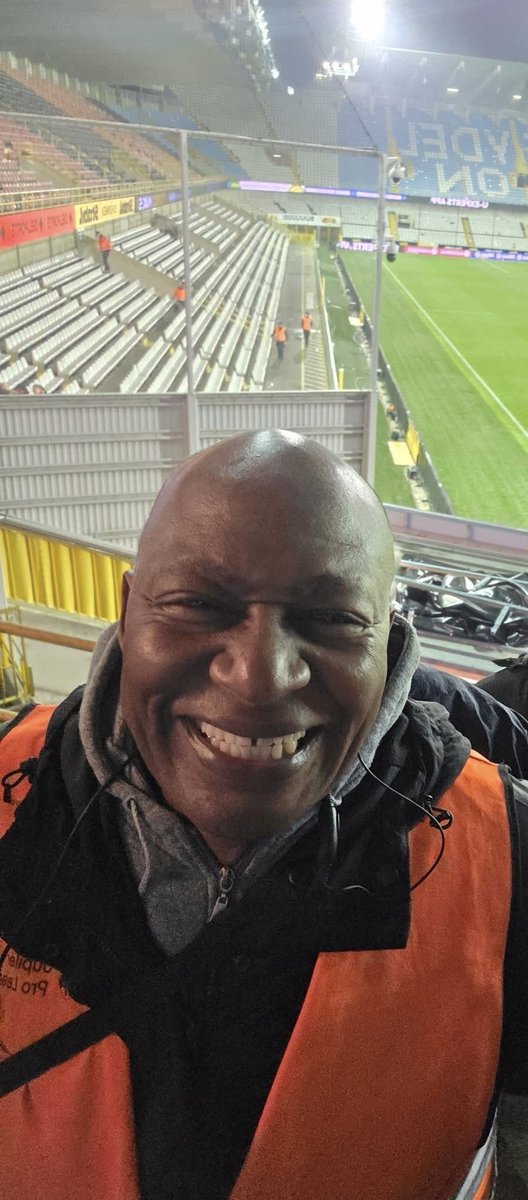 bEUnion_rusg's tweet photo. Rest in peace, Aloïs Mwamba Kaniki 🕊️

Aloïs was a much-loved steward at Union SG, checking fans in before every home game with the warmest smile and a kind word.

You'll be missed. You'll always be one of us and our 💛💙-family

Toujours a tes côtes! #RUSG https://t.co/w5JZC2R4kM