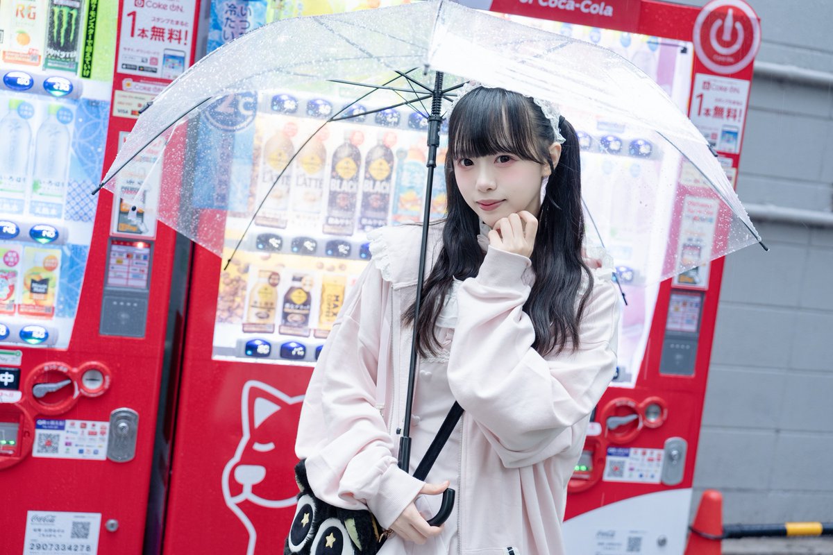 Tsz_Kimi's tweet photo. 雨の日☔ https://t.co/3cGMM6P2gA