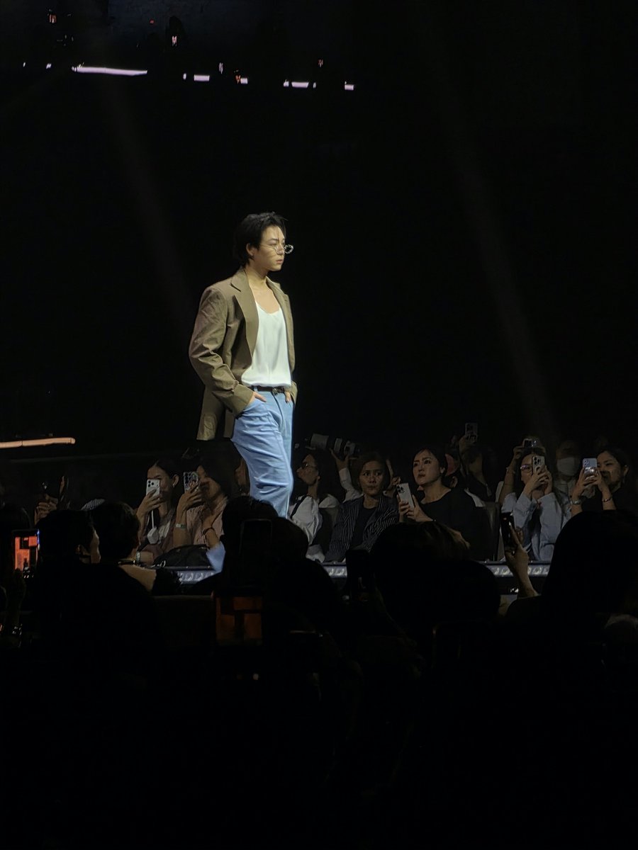 maxky_rp's tweet photo. ธรรมดาที่ไหน

MAXKYBAS AT MCHOICE MINT 

#MchoiceMintAwards2026 https://t.co/UzniTjPECN