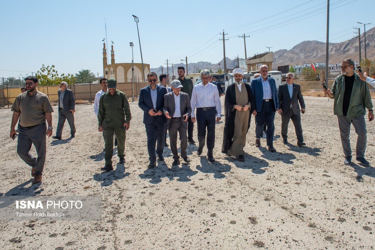 isna_farsi's tweet photo. بقائی: حمله موشکی آمریکا در ۹ اسفند با ۴ موشک خوشه‌ای ممنوعه که هر کدام حاوی ۱۸۰ هزار قطعه و ترکش ۳ گرمی بود، در مدت ۳۵ ثانیه به چهار منطقه مسکونی لامرد اصابت کرد و ۲۱ شهید و نزدیک به ۱۸۰ مجروح برجای گذاشت؛ ایران مطالبه عدالت برای شهدای این حمله را به‌طور جدی دنبال می‌کند https://t.co/tcEOKE4JAL