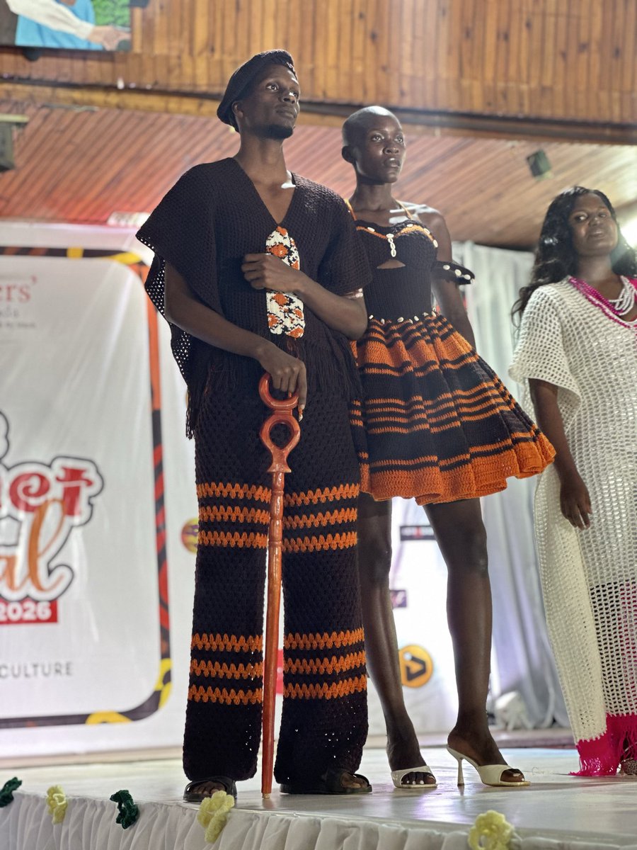 ahaisibwelauryn's tweet photo. Four slides from today’s crotchet showcase 🧶✨. https://t.co/TzqVX689kZ