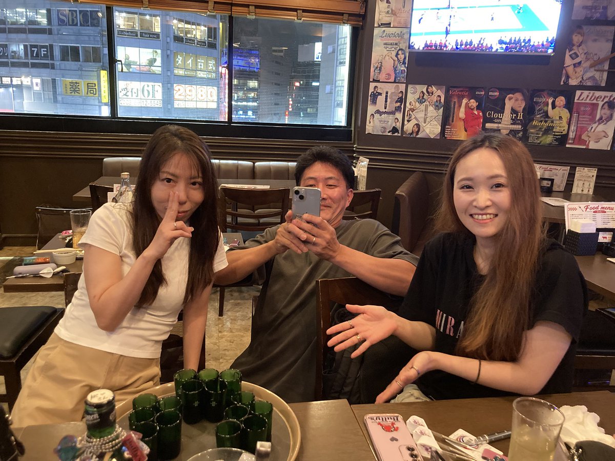 gai_h's tweet photo. ミエさんノリさん誕生日おめでとう〜
これからもよろしくね😀 https://t.co/y9eB7Fgc27