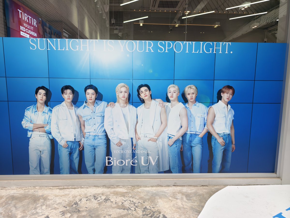 jellykokoro39's tweet photo. ขอบคุณ Biore ที่พาหลงมา Bangkok
น้องที่อยู่งานวันนี้น่ารักมาก วันนี้เจอแต่คนน่ารัก ขอบคุณสะเตที่บังเอิญเจอกันแล้วช่วยถ่ายรูปให้ค่ะ
#BioreThailand #BioreUVxStrayKids #StrayKids #BioreEvent https://t.co/42mmh9lzxD