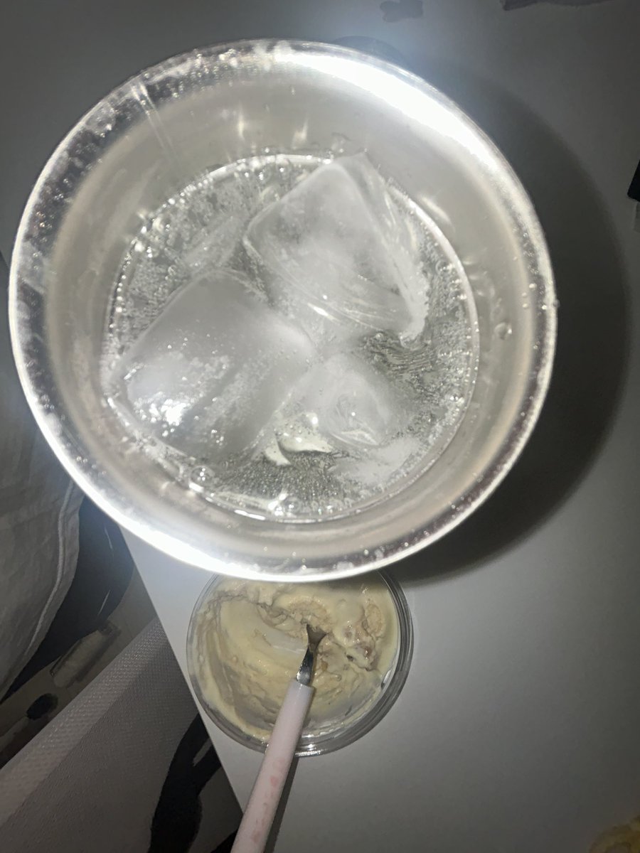 kumb_b's tweet photo. 테라 토마토 맥주....
와!!!!!!
이거진짜존맛입니다
술맛 안 나고 걍레알토마토주스맛이거
엄청 달달해서 눈에서하트가튀어나옴..........
토마토사와만큼 마싯어 🍅🍅🍅🍅 https://t.co/sa0BWYmM15