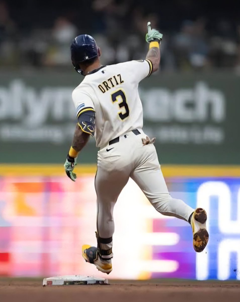 BrewerTalk's tweet photo. Joey Ortiz is batting .333 with 31 hits, 3 HR's, 14 RBI's, and 14 runs scored in his last 30 games played! ๐๐ซฃ #ThisIsMyCrew #WinOurWay https://t.co/nCt35EgTfo