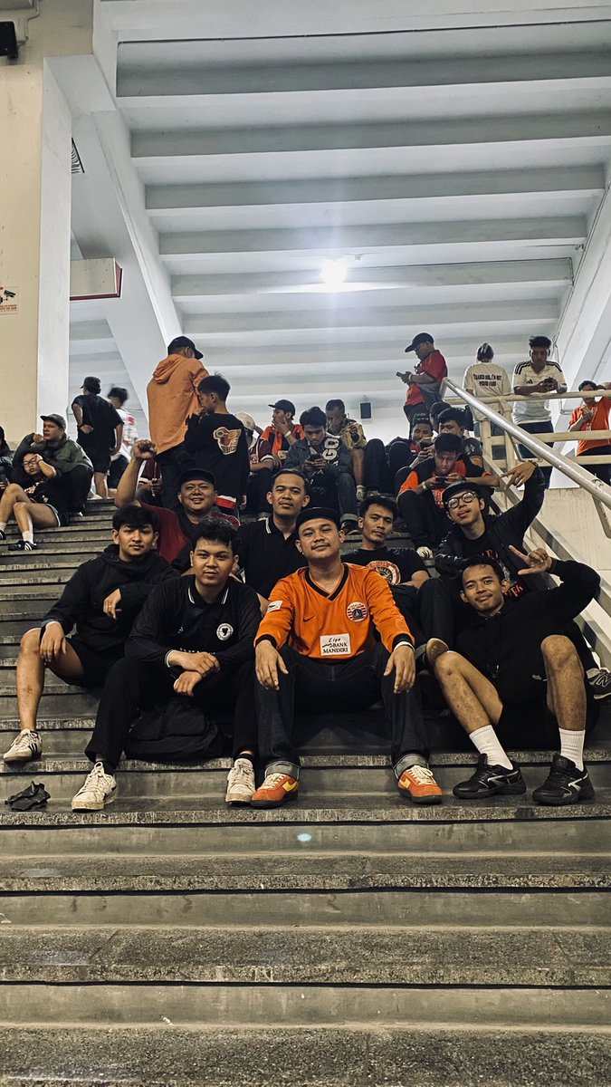 atletyoyo's tweet photo. memoriable sampai akhir hayat thanks @Persija_Jkt. @persib kalah kan lu kalo dijkt wle https://t.co/9GQTlPfirR