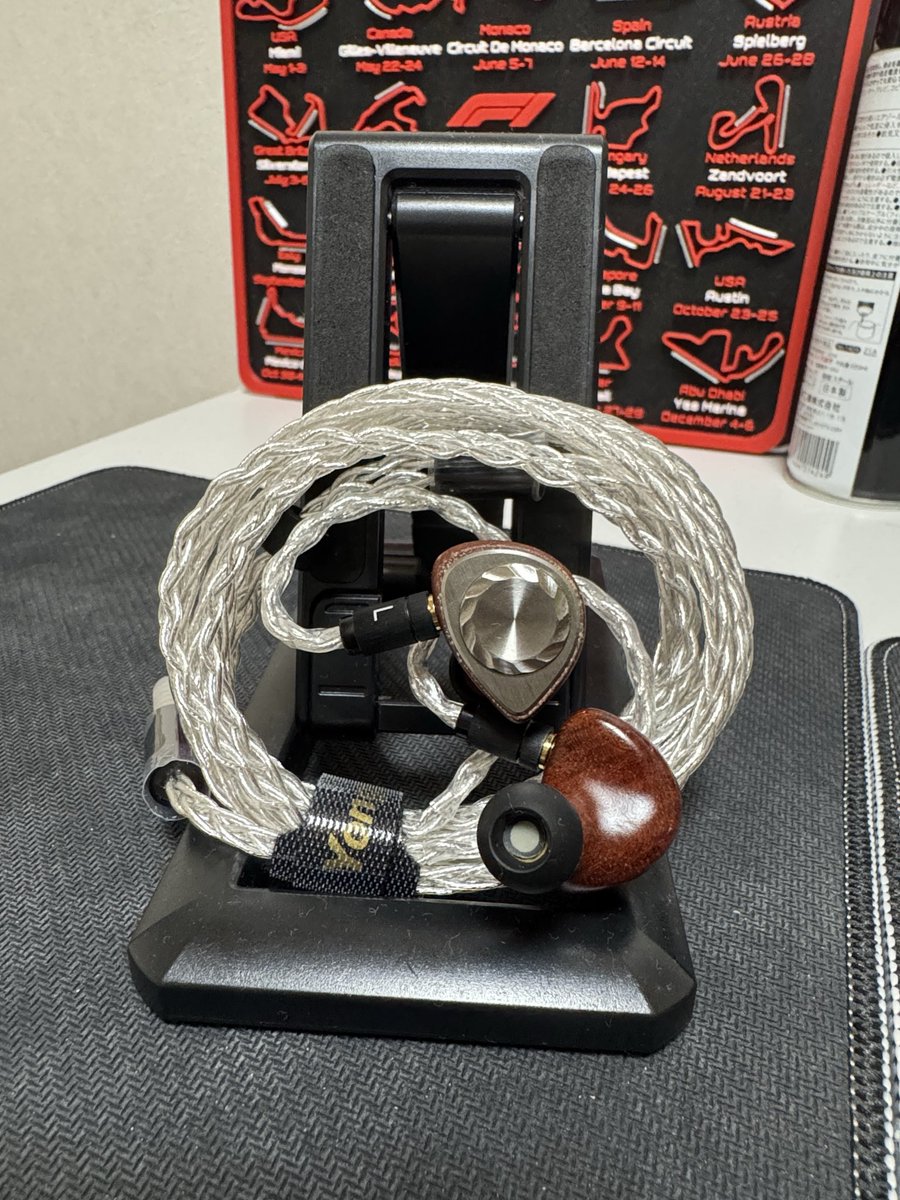 fukuoka_h_l's tweet photo. MNG 
yongse Ag8 max MMCX 4.4
8コア5N銀線
とあるご縁で手に入れたAstrotec Phoenix用に
#マヨナカオーディオ倶楽部 https://t.co/XBkovJNXQ2