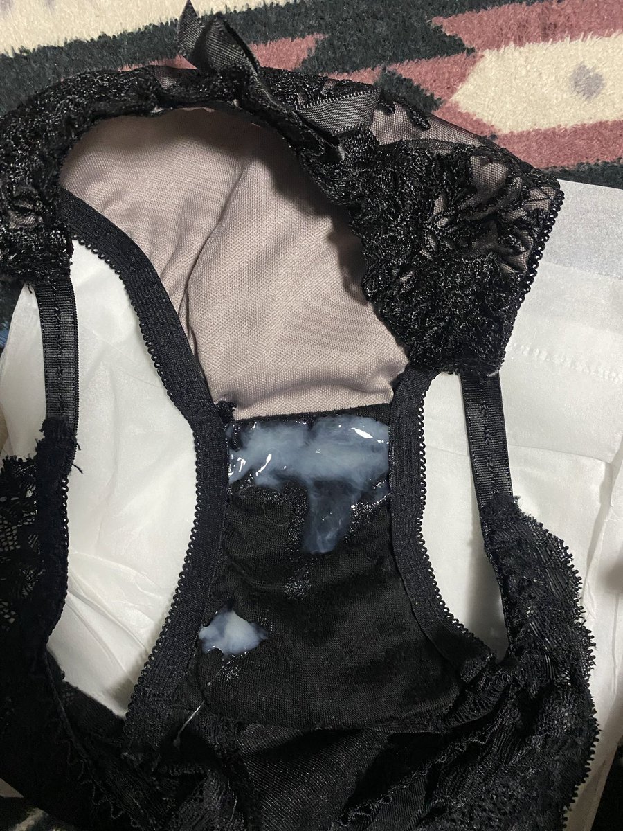 ougn9u's tweet photo. この前買取した下着にてパンコキ。
３着買取して1番お気に入りかも、汚すの勿体ないけど性欲に勝てず💦
#パンコキ https://t.co/OrpThEJLkx