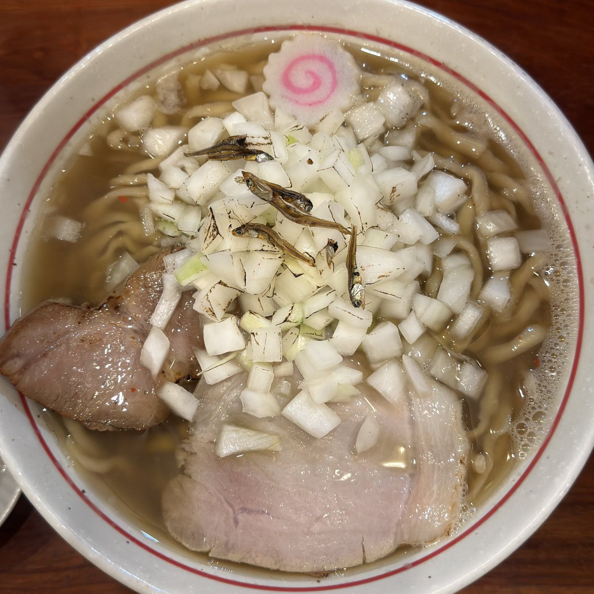 kadotomohiro's tweet photo. 9月9日
越前中華そばだるまやさん
・淡麗
・玉ねぎ
・背脂

雑味の少ないクリアなスープ
煮干しの旨みがしゅごい🤤
淡麗に背脂合うのかな🤔と思ったけどめちゃくちゃ合うやん😳

ごちそうさまでした🤤 https://t.co/jGdAebgSyL