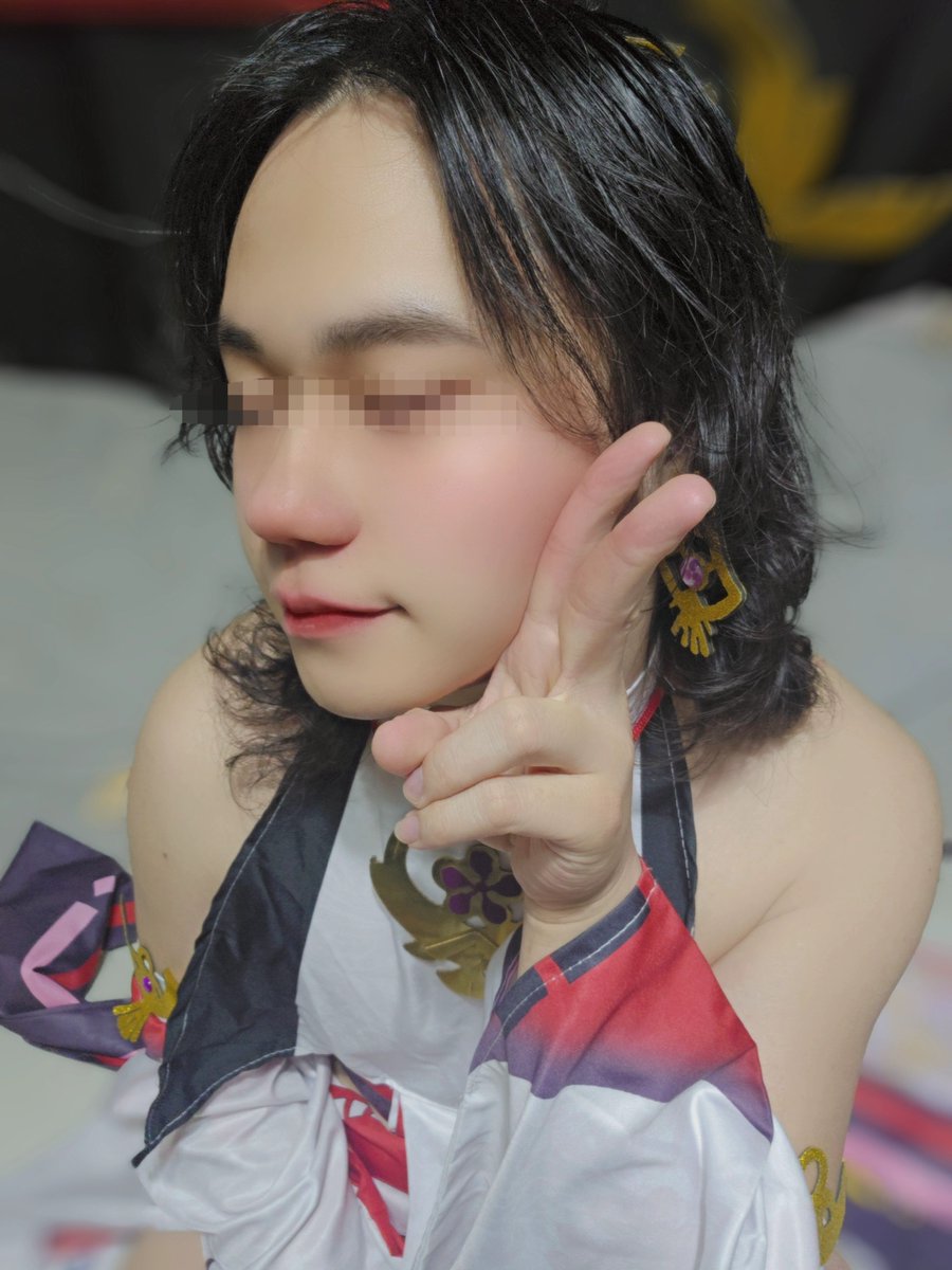 iwcqgg's tweet photo. 好看的cos服～
#femboy #伪娘 #男娘 #sissy #男の娘 #偽娘 #贞操锁 #雌墮 #cosplay https://t.co/eBUM6yRlf9