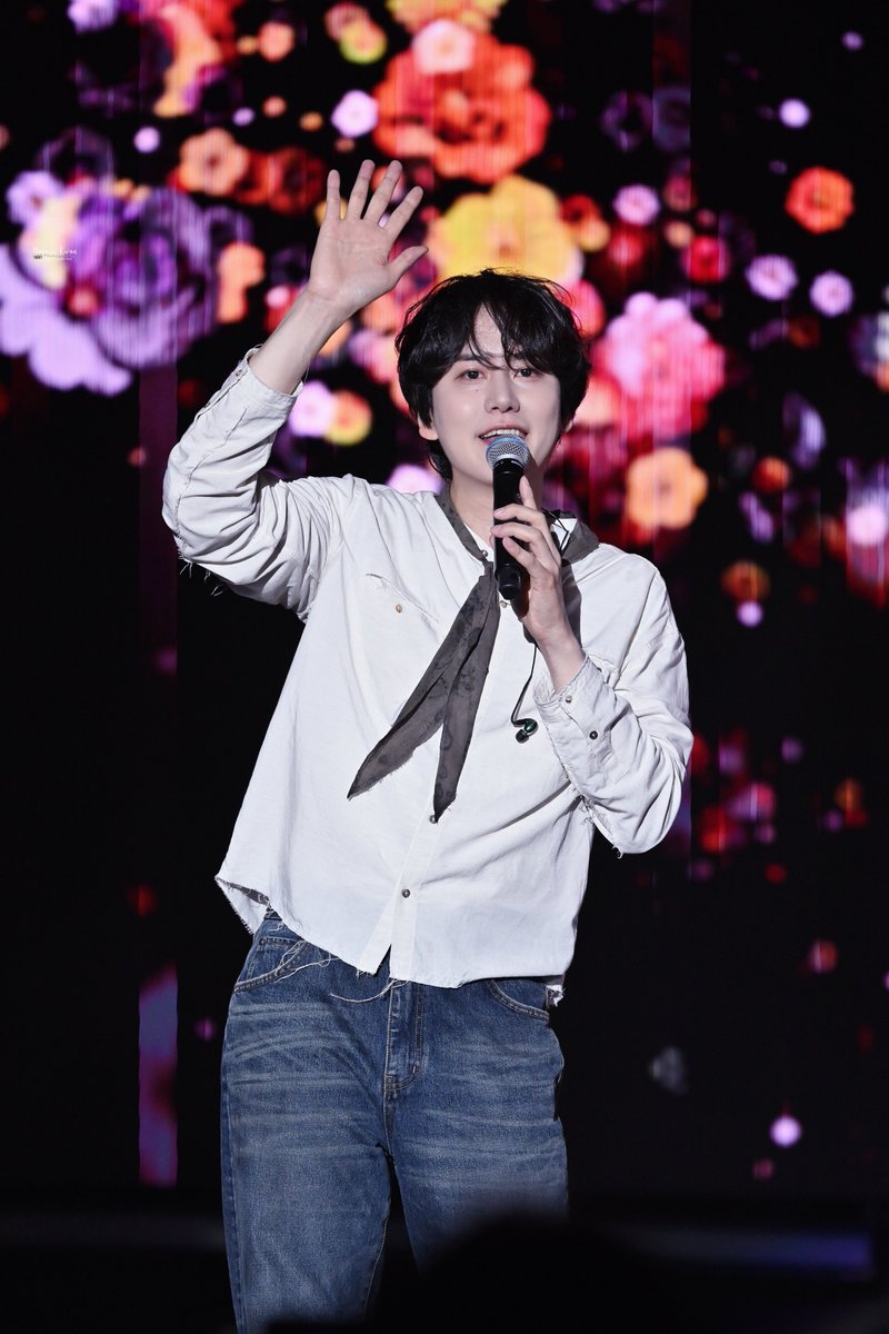 yyyankkk's tweet photo. 26.09.12 Penghu Music Festival Taiwan 

#규현 #조규현 #KyuHyun #圭賢 https://t.co/AVX64TXFOq