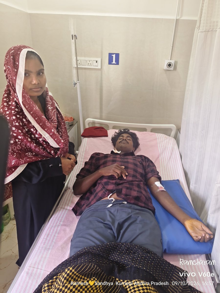 Ramesh6358RC's tweet photo. E abbai paristhiti chala serious ga undi Frinds 🙏 ma friend a 🙏 pls avaru aina help cheyandi 😭🙏 kurnool hospital lo unadu present 🙏 

Na account other  tweets chudandi 🙏 

Help mee sir 🙏@SKNonline @ganeshbandla  2 కిడ్నీ లు చెడిపోయాయి అంట ఫ్రెండ్స్ 🙏 డయాలసిస్ చేస్తున్నారు https://t.co/lJd7tIqA8X