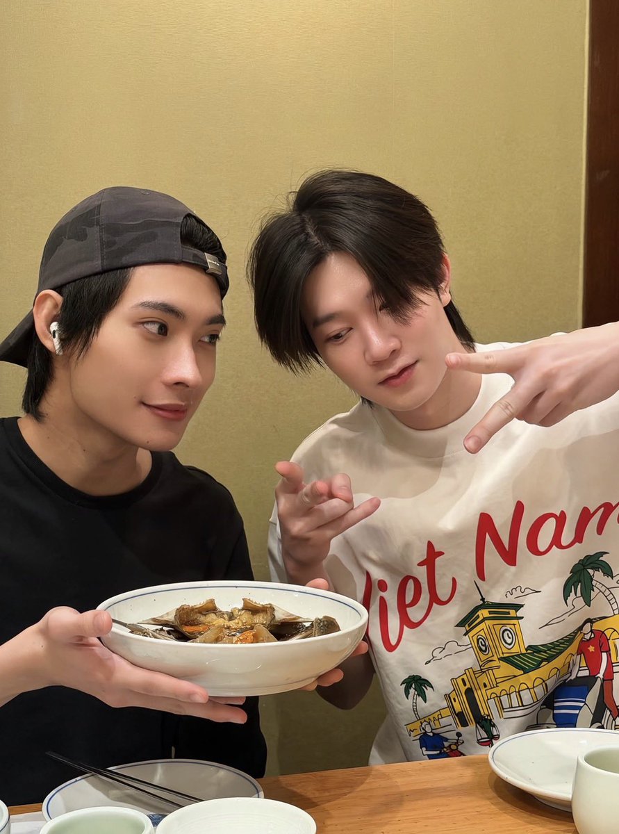 moongurl_tty's tweet photo. i love them sm 🥹
#tutoryim #tutorkrp #mynameis_yim https://t.co/EHdmQUtaIw