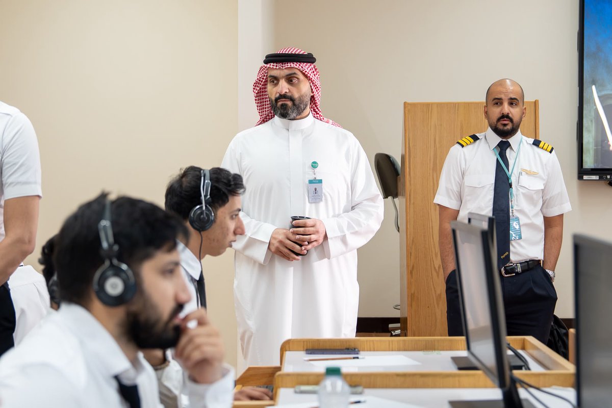 flynas's tweet photo. We are pleased at #flynas to announce the start of the 2026 “Future Pilots” Program assessments, as part of our plan to enroll 300 trainees and advance our goal of 100% localization of Saudi pilots.
Another step in investing in national talent and supporting our ambitious growth and expansion plans.