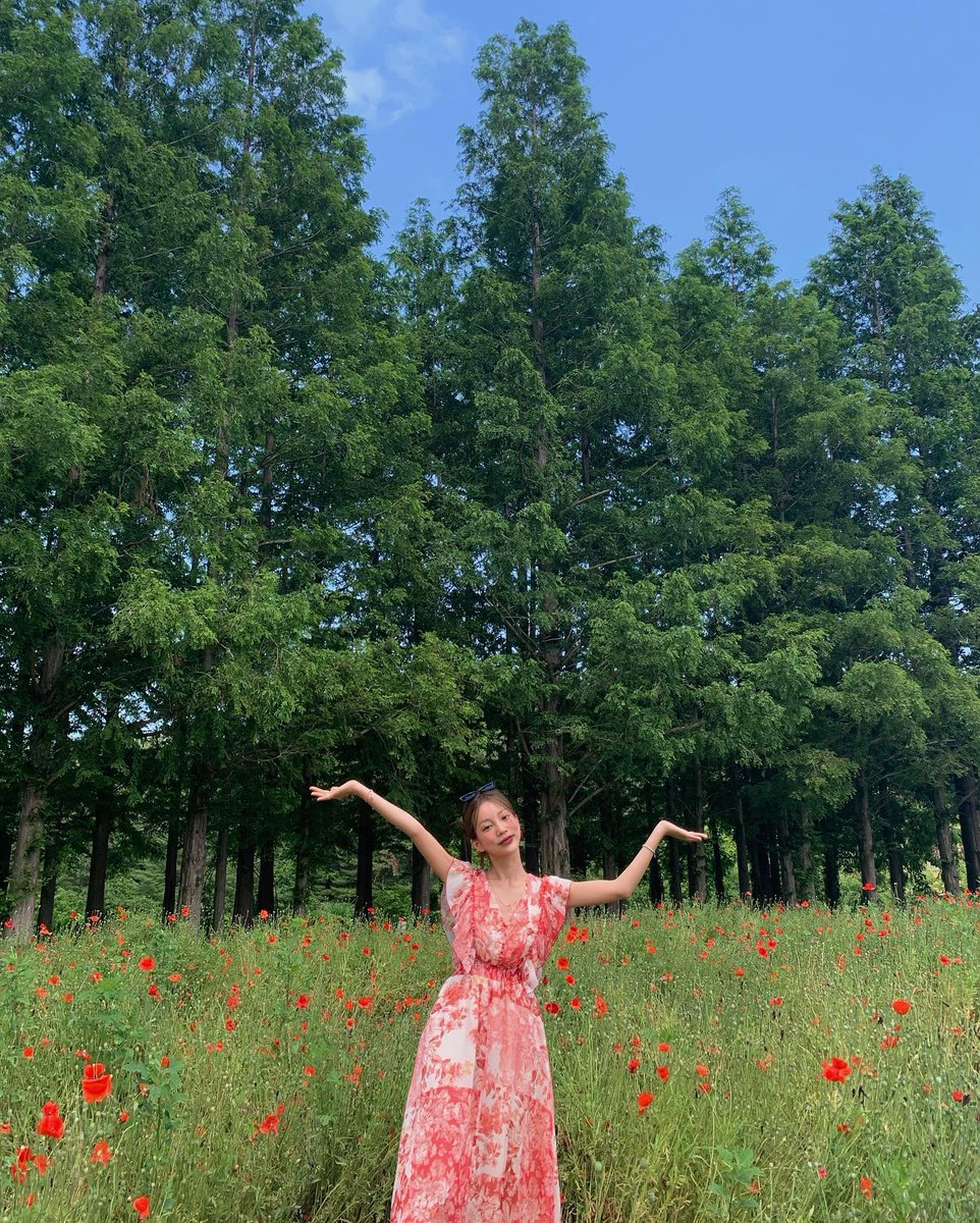 gates159's tweet photo. 疲れたときは無理をせず、ただ空を眺めて深呼吸しよう。明日も頑張っていこう！ 🚀💯
zDGYM https://t.co/pCzq18OfVR