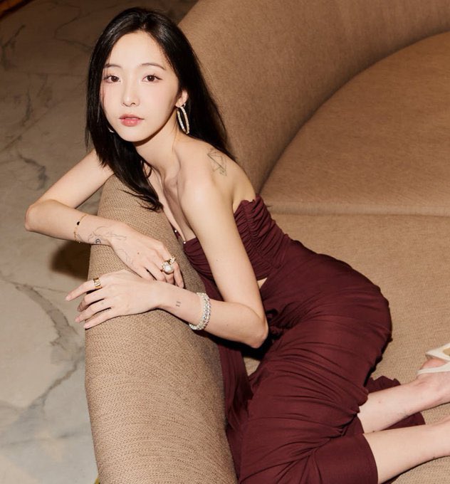 WorWan9's tweet photo. สวยจึ้งทั้งรูปถ่ายเองและจากสื่อ

GODDESS NENE X MINT AWARDS 2026
#NenexMintAwards2026
#nenevader 
#MchoiceMintAwards2026 https://t.co/AEglCeRfHX