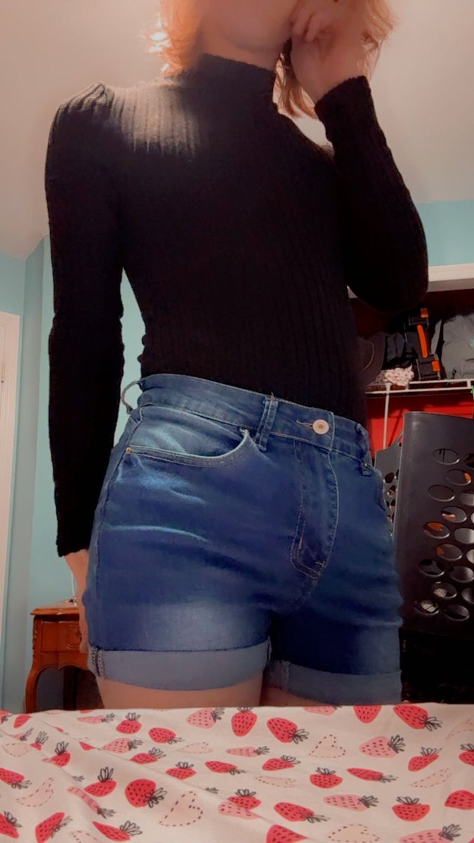 folkromz's tweet photo. I love this toy... #femboy https://t.co/MUwYXn7blu