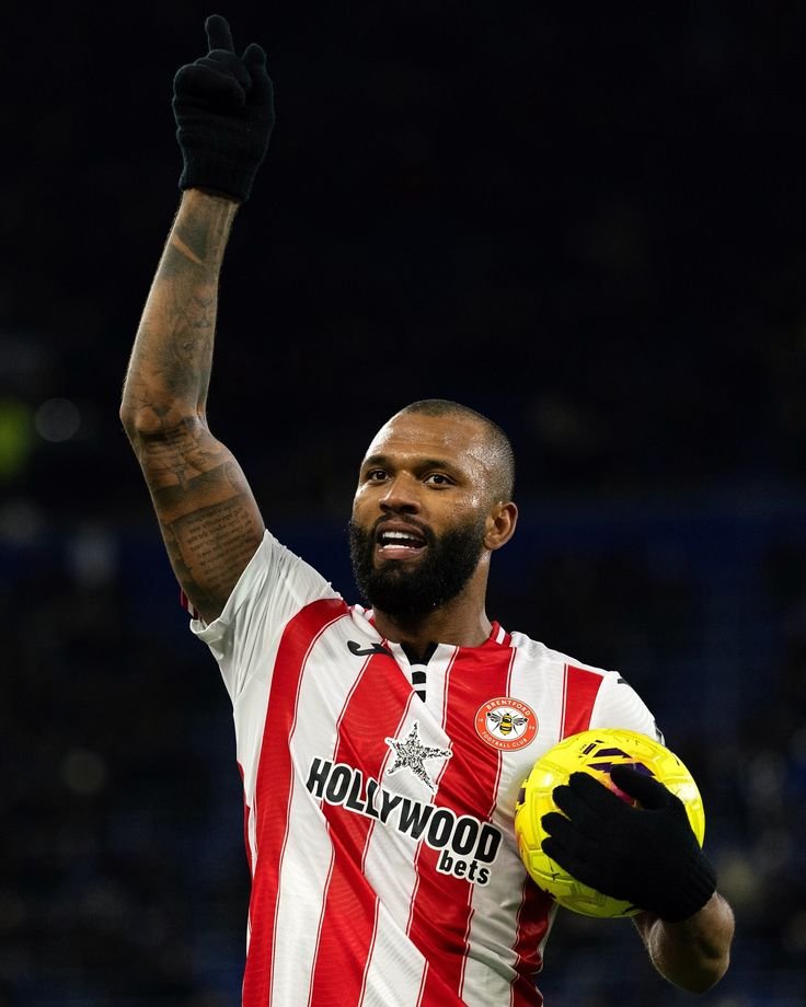 TheEtilad's tweet photo. What's going on
Aren't Brentford no longer seeing penalties?😭 https://t.co/Ku5l3RAG5z