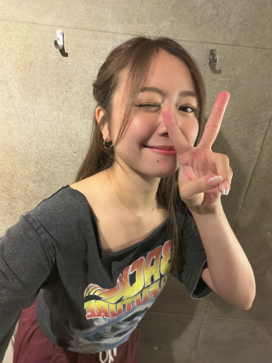 morishixsmilin's tweet photo. Hakumayのツアーファイナルありがとうございました‼️4公演中3公演も出演させてもらい本当に感謝です✨

新曲3曲ともかっこよかった🥰たくさん勉強になったツアーでした‼️

The_eekのことをこれからもいろんな人に知ってもらえるように頑張るので引き続き応援よろしくお願いします！！ https://t.co/x7aFTexs9Q