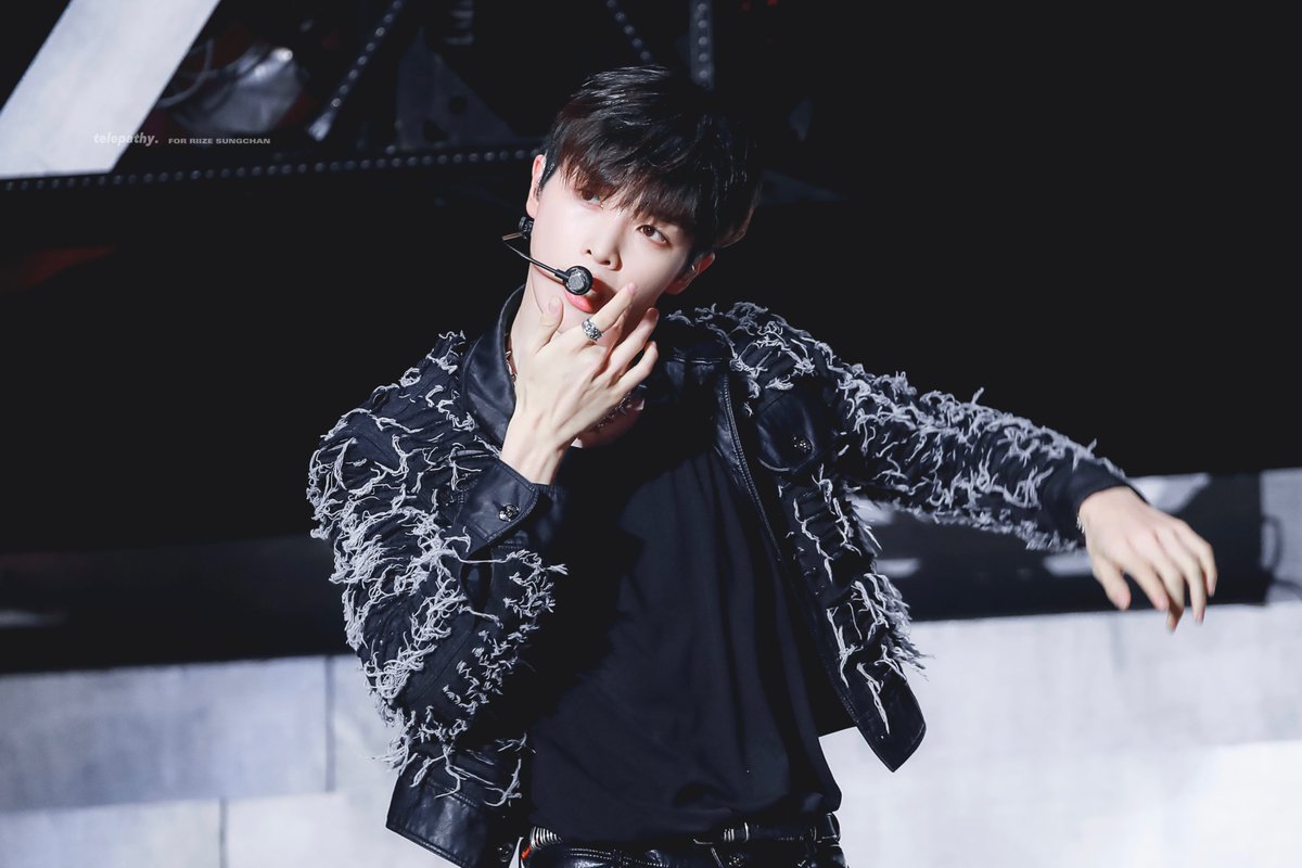 telepathy0913's tweet photo. 𝗛𝗮𝗽𝗽𝘆 𝗕𝗶𝗿𝘁𝗵𝗱𝗮𝘆
#나는사실성찬생일을정말축하해
#25BloomWithSungchan https://t.co/g7BgFpMnH8