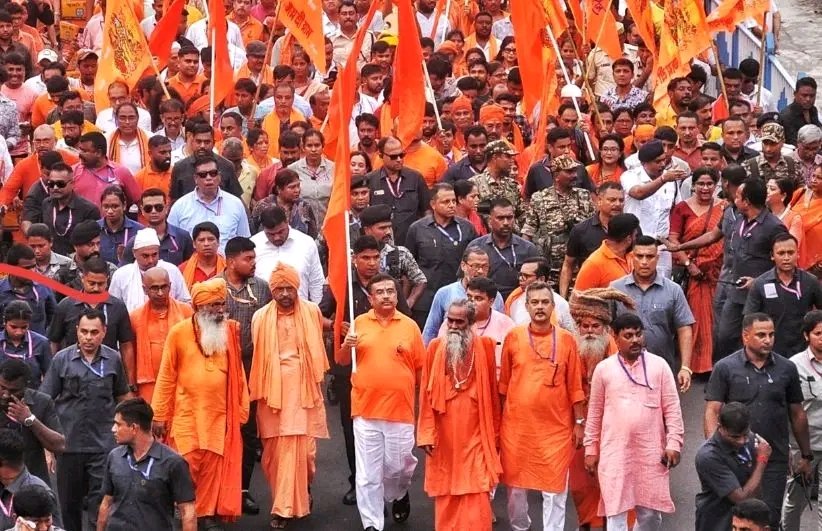 ArunGrover2020's tweet photo. By Arup Ghosh 

Not my party, not my CM!

A rather irritating and common refrain on social media these days is - serves Bengal and Bengalis right for voting BJP to power!!

Bengal did not vote BJP to power! The Election Commission did. Bengal did not vote BJP to power. The banias did. Upper caste Hindus did. Affluent Bengalis did. But they were less in number than those who did not vote BJP. The EC, now amply proven, tilted the scale in BJP's favour. 

So, Bengalis have a government most of them didn't want. So, we have a semi-literate CM caught on camera with his hand in the till. So, every day we wake up to news of a fresh assault on Bengali icons and traditions! So, every evening ends with a new example of cruelty to the poor and nastiness towards minorities!

But make no mistake. The upper class and typically affluent Bengali has been and staunchly remains a BJP supporter. I have had the misfortune of knowing a lot of these closet Sanatanis. Their life and logic are simple. 

They don't care if Muslims are lynched, slums are bulldozed and Rabindranath is insulted. It does not concern them. They want good roads. Clean cities. Great entertainment zones. Quality housing. And terrific business opportunities. Their kids studied and now work abroad. So, go ahead and burn down Jadavpur University for all they care. "Those Naxal bastards need to be shot dead in any case".

Scratch an "educated middle-class Bengali" and you will find a Muslim-hater. Most of us did not suffer the consequences of the Partition or the migration during Bangladesh's war of independence. Yet, the hatred is well-drilled. "Those mollahs at Park Circus who never wear a helmet or follow traffic rules" is such a universal cliche and typifies the irrationality of our hatred. 

While the BJP has done enough to quench the bloodthirst of the hate-filled Bengali in its 100 days in power - lynching, desecrating, demolishing, encountering, custody-killing...the list is long and impressive, what is most surprising is how the 'smart' Bengali has allowed himself/herself to be hoodwinked by the developmental lies sold by the BJP. 

Are we so blinded by our greed that we cannot see the economic disaster that is India as a whole and our neighbouring states in particular? Bihar, UP, Assam are all disasters where BJP sold the same dreams of development and investments. 

There is no compelling reason for Bengal to be any different. When you have left governance to a bunch of thugs, they are more likely to behave like thugs than visionaries! 

As investments go, till date, an innerwear company has opened a new factory which they would have in any case since they are headquartered here. And now the Adanis and Ambanis are coming to claim their pound of flesh! When the A's invest, it is our money and their profit. Bengal doesn't benefit. Gujarat does. 

What happens to people like us who didn't vote for the BJP? Well, the same as what will happen to people who voted for the BJP! All of us get screwed. That is the BJP's speciality. Sell hate to the people and the country to Adanis and Ambanis. 

While we will be playing the hate game against non-veg food, JU students, sarodiya traditions, pavement dwellers, BJP would have sold the country to Big Business, that too at a handsome commission. And laughing their heads off at us for having been completely fooled by them. 

The coming years will be a long and tiring fight against their hate agenda and diversionary tactics! It will also be the years when people start asking the right questions - where are the jobs, schools, investments, houses, hospitals, acche din that you promised? It is going to be a long night but still only a night. Caught in its rotational trap, this too shall pass!