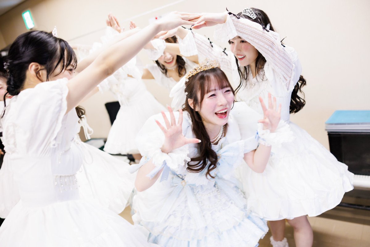 ryuryu_miyuoshi's tweet photo. みゆちゃん誕生日おめでとう🎂！

みゆちゃんの笑顔や頑張っている姿を見るたびに、僕も頑張ろうって思えたり、たくさんの幸せ、感動、元気を貰っています！

笑顔と幸せでいっぱいの素敵な一年になりますように✨
これからもずっと応援してます！🩵
 #梅田みゆ #みゆちゃんにゃんにゃんアニバーサリー https://t.co/BPBg1cPk3x