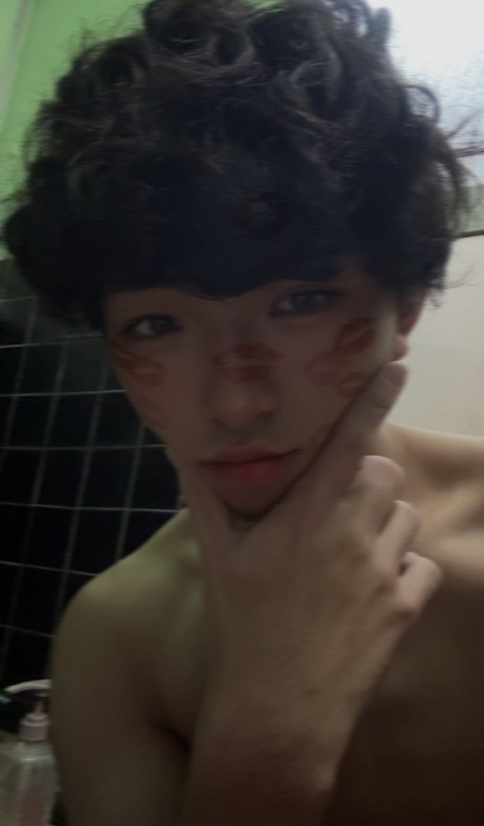 matadaaaaaa4's tweet photo. 自分の口嫌い https://t.co/xBxbBwMGQZ