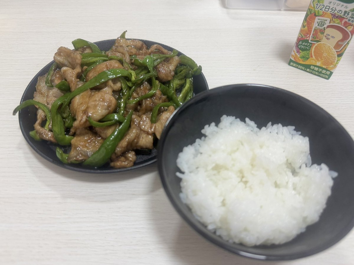 na2__co3__'s tweet photo. 最近作りたいだけの女すぎて食べたくは無い……。 https://t.co/ZNlrNfZkmw