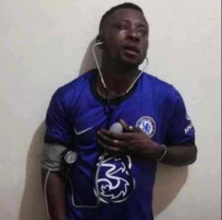 UTDRonin's tweet photo. Chelsea fans now https://t.co/am5QqRNwZo
