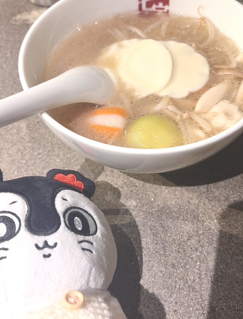 srn_0823's tweet photo. セイレーンさんに飯を見せる生活🙂‍↕️ https://t.co/LbdtHQt5u6