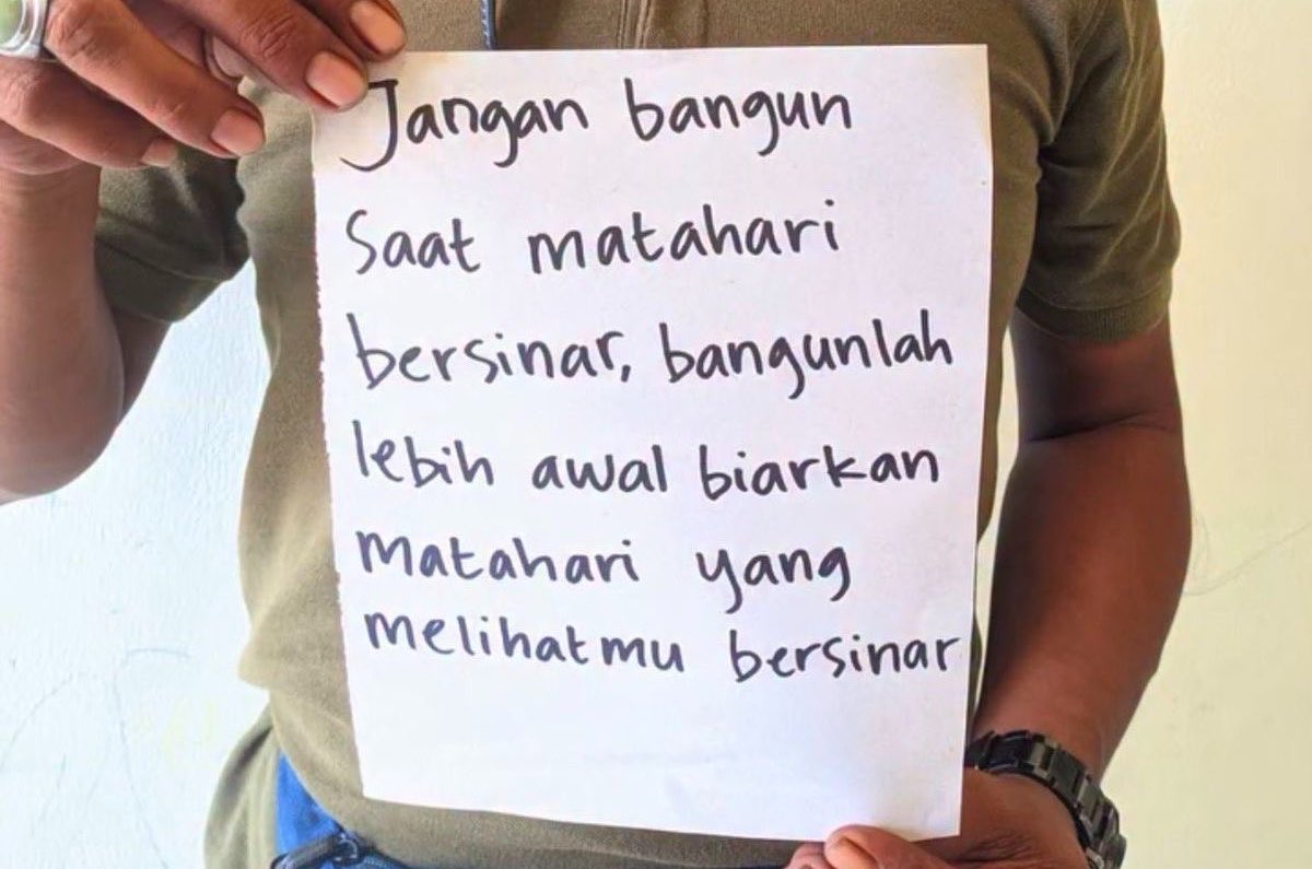 sainzub's tweet photo. #sikap #kasihpaham #goat #wemoveinsilence #sensasional https://t.co/gWegQT1989