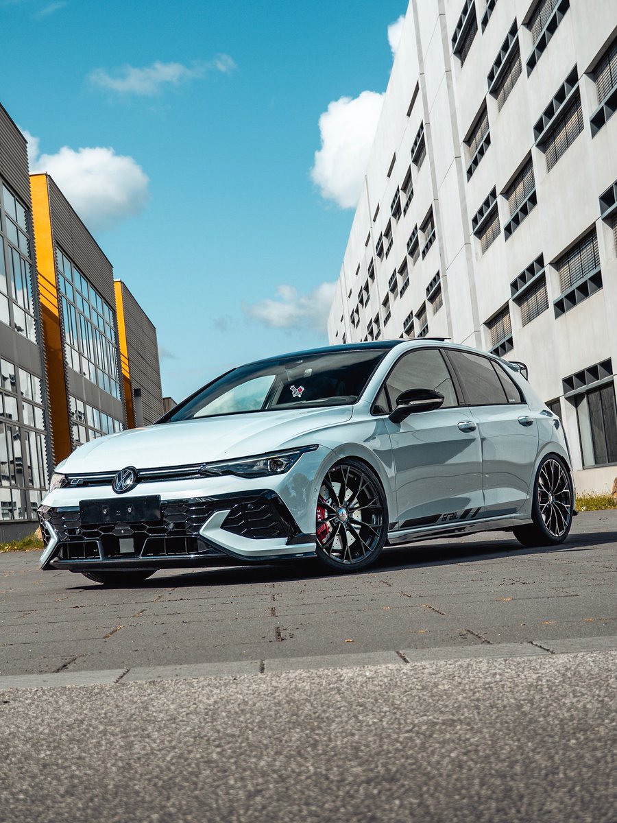 TinyWhiskersX's tweet photo. GOLF 8.5 GTI CLUBSPORT 😍🔥 https://t.co/TlB01G26Ne
